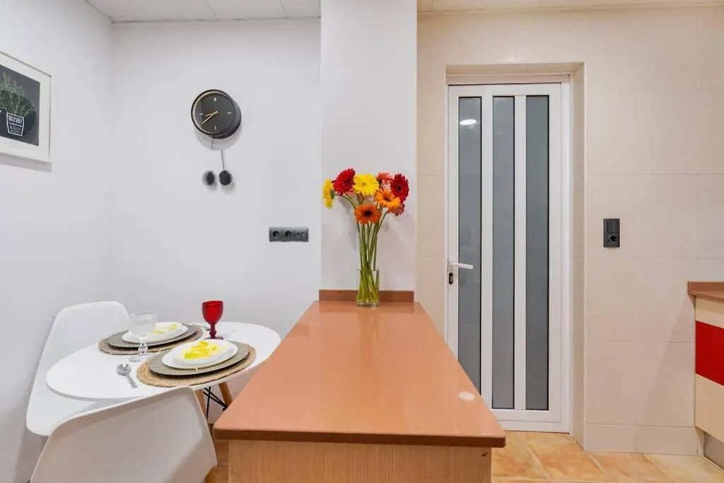 Lodging Apartments Villa De Gracia 2 Bedroom Cozy Apartment Barcelona