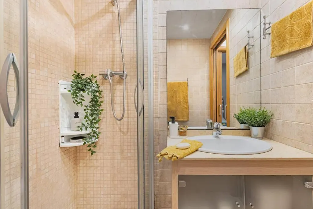 Lodging Apartments Villa De Gracia 2 Bedroom Cozy Apartment Barcelona