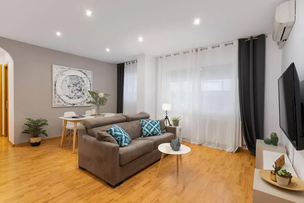 Lodging Apartments Villa De Gracia 2 Bedroom Cozy Apartment Barcelona
