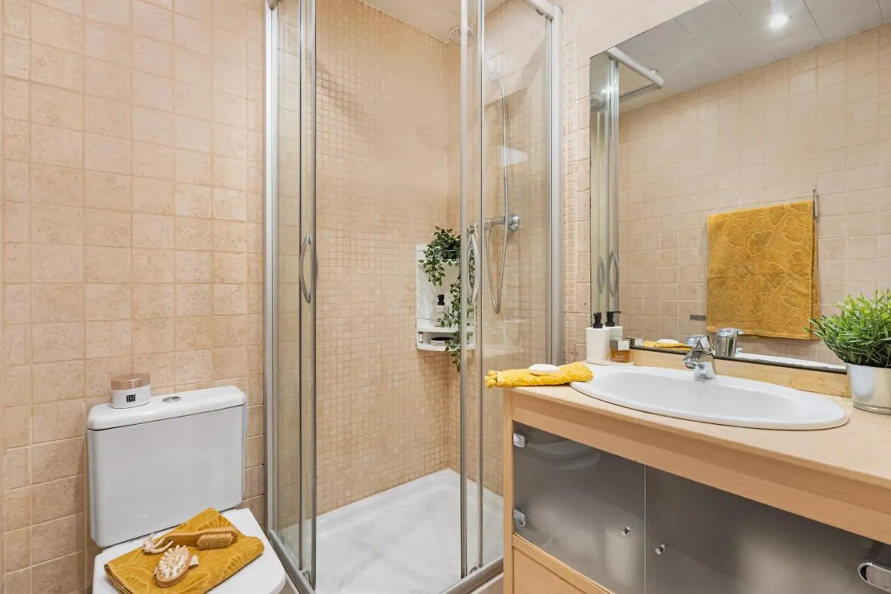 Lodging Apartments Villa De Gracia 2 Bedroom Cozy Apartment Barcelona Spain